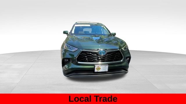 Used 2024  Toyota Platinum image 12