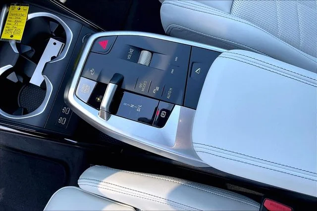 New 2026 Vegas Red Metallic BMW xDrive28i image 7