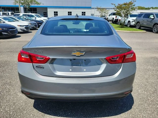 2025 Chevrolet Malibu 1LT - Photo 9