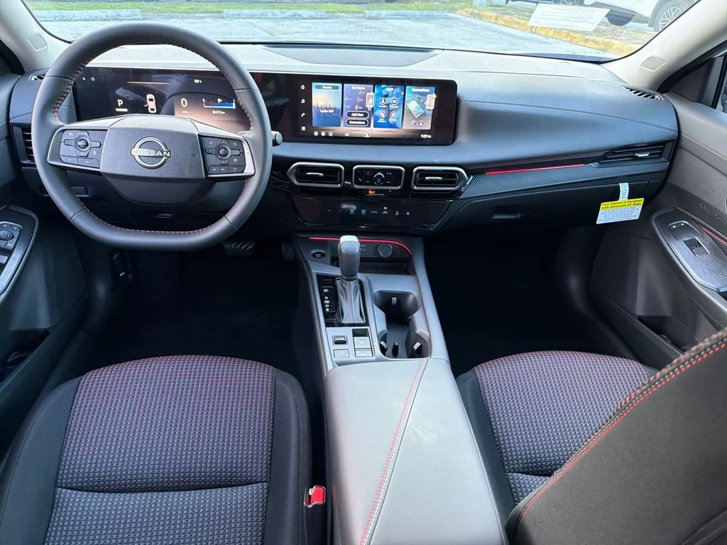 New 2026 Aspen White TriCoat / Super Black Two-tone Nissan SR image 15