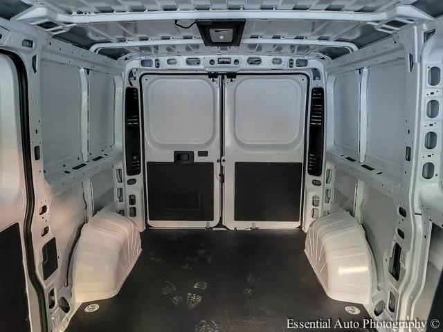 New 2026 Bright White Clear-Coat Exterior Paint RAM Low Roof image 12