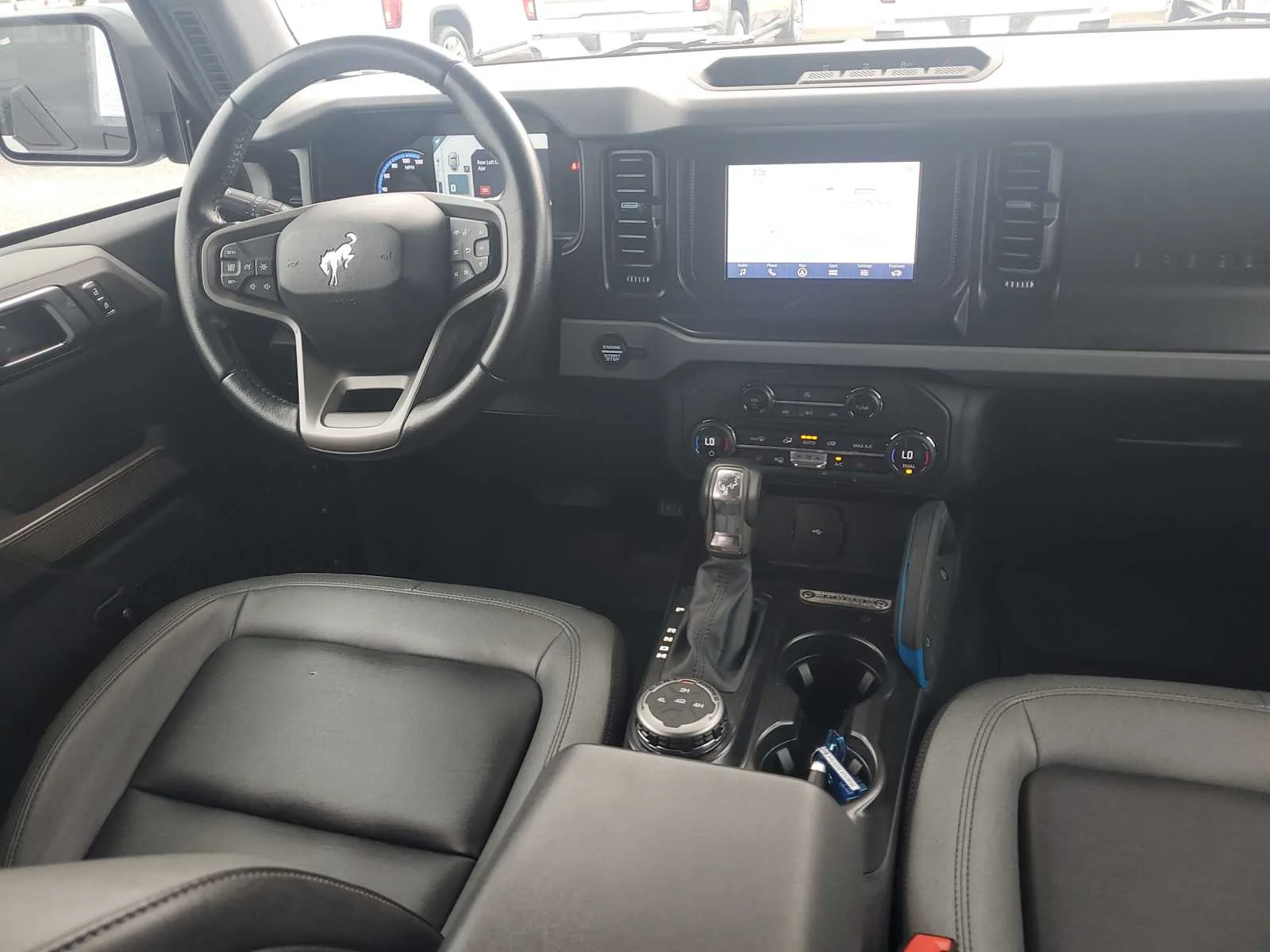 Used 2023  Ford Base image 19
