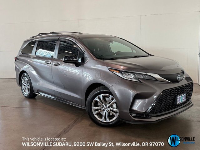 2022 Toyota Sienna XSE