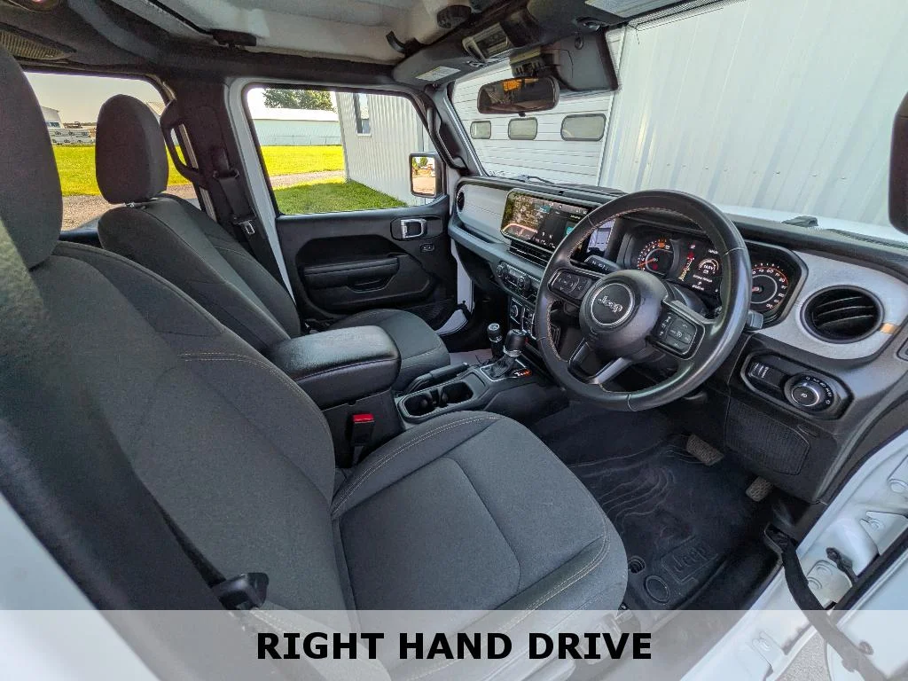 Used 2024 Bright White Clearcoat Jeep Sport RHD image 9