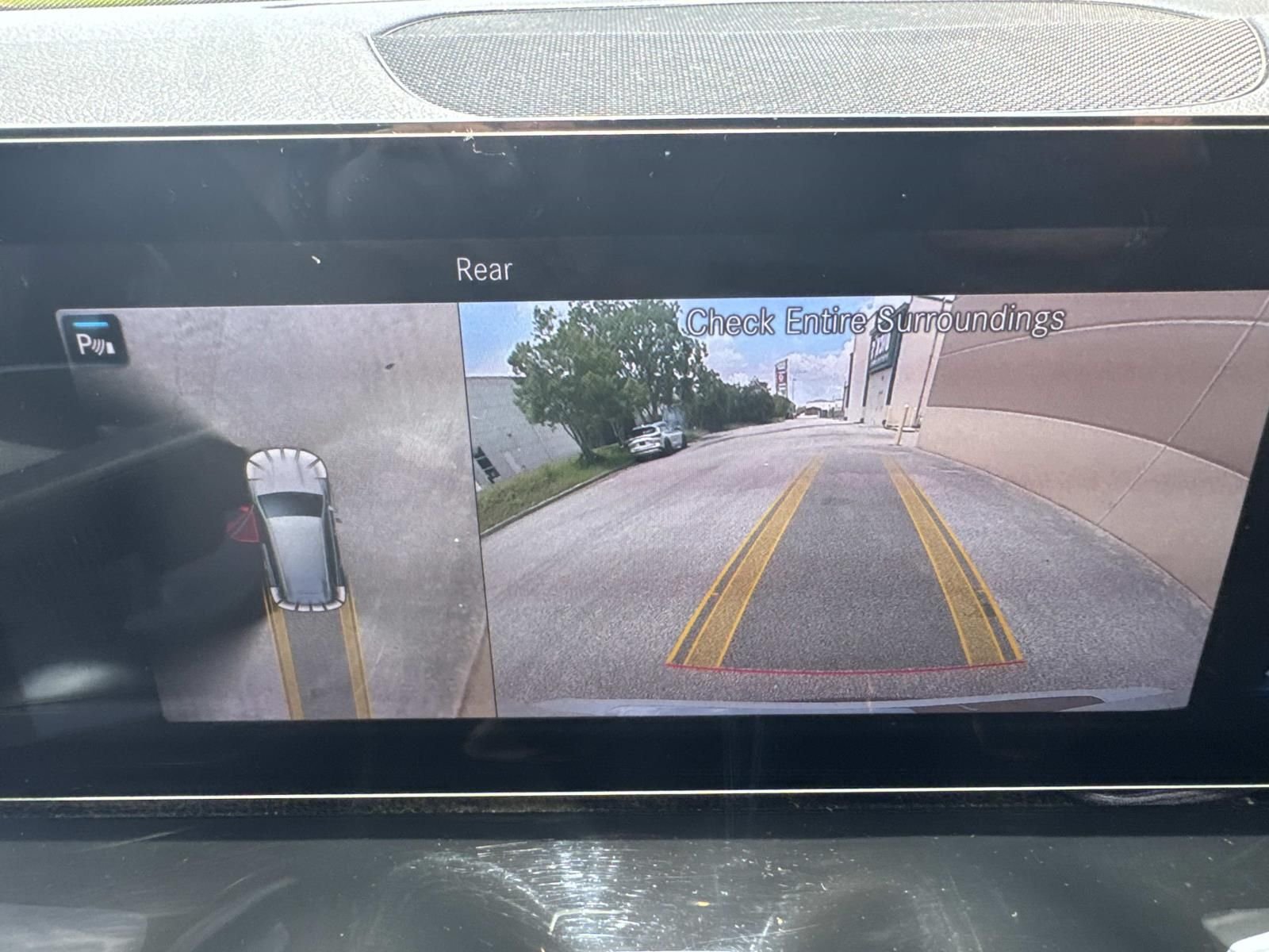 Used 2022  Mercedes-Benz GLB 250 image 26