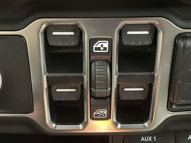 New 2025 41 Jeep Sport S image 16