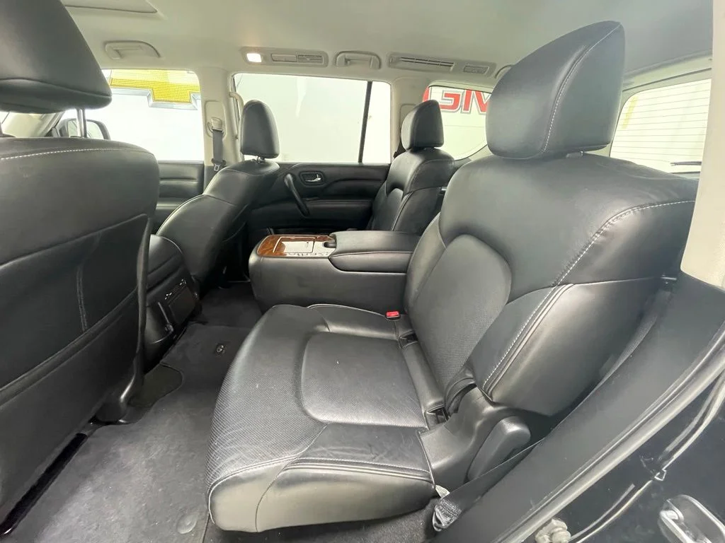 Used 2019 Black INFINITI LUXE image 11