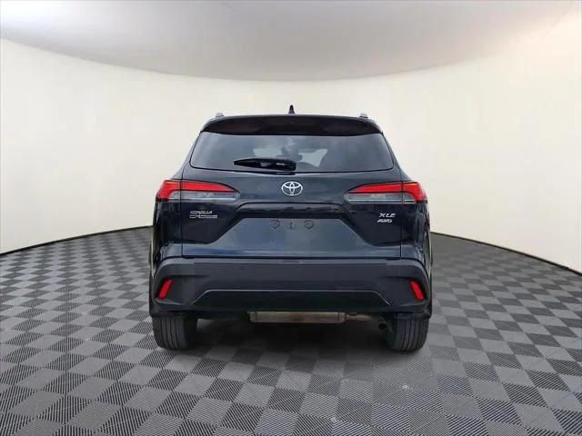 2022 Toyota Corolla Cross XLE - Photo 7