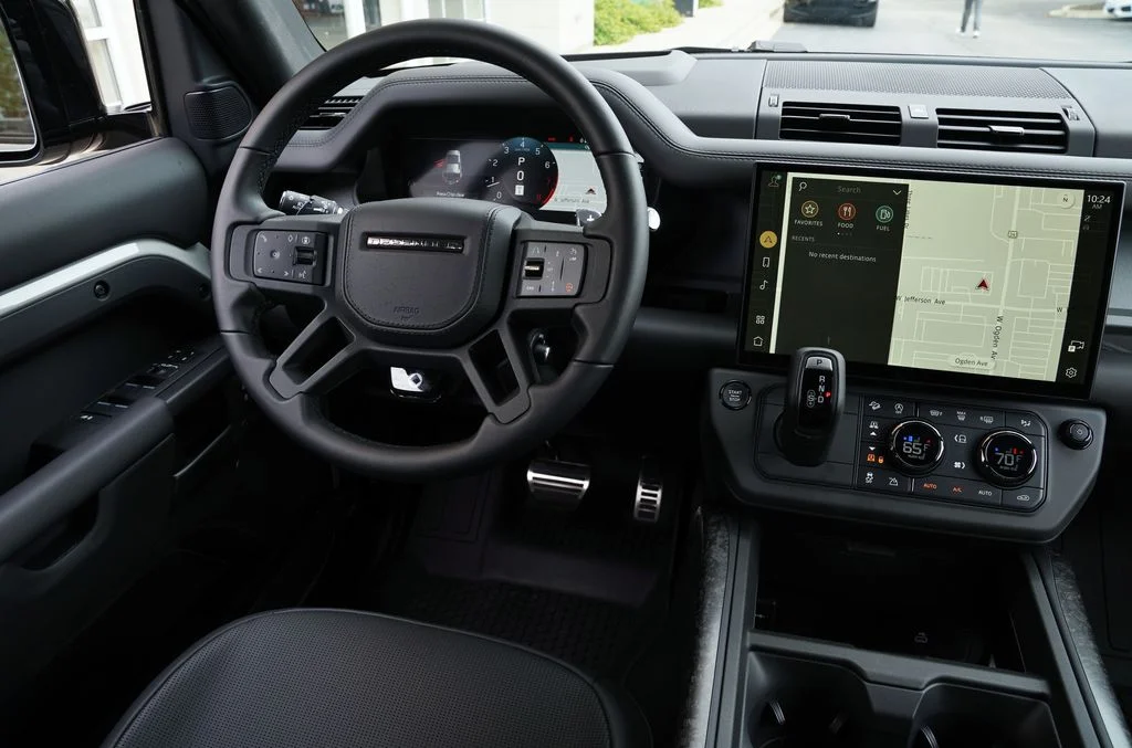 New 2026 Borasco Grey Land Rover OCTA image 16