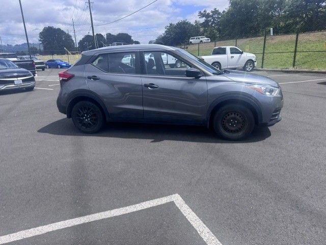 Used 2018 Gun Metallic Nissan S image 4