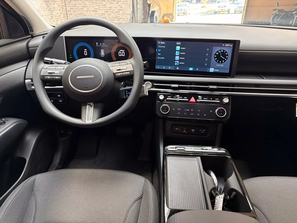 New 2026 Shimmering Silver Hyundai SEL image 16
