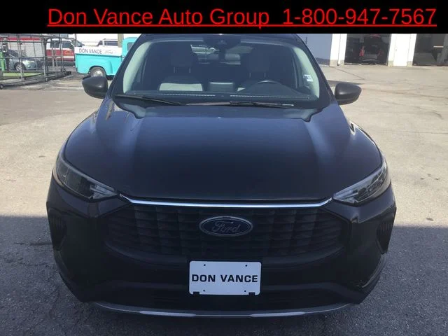 Used 2023 Black Ford Active image 8