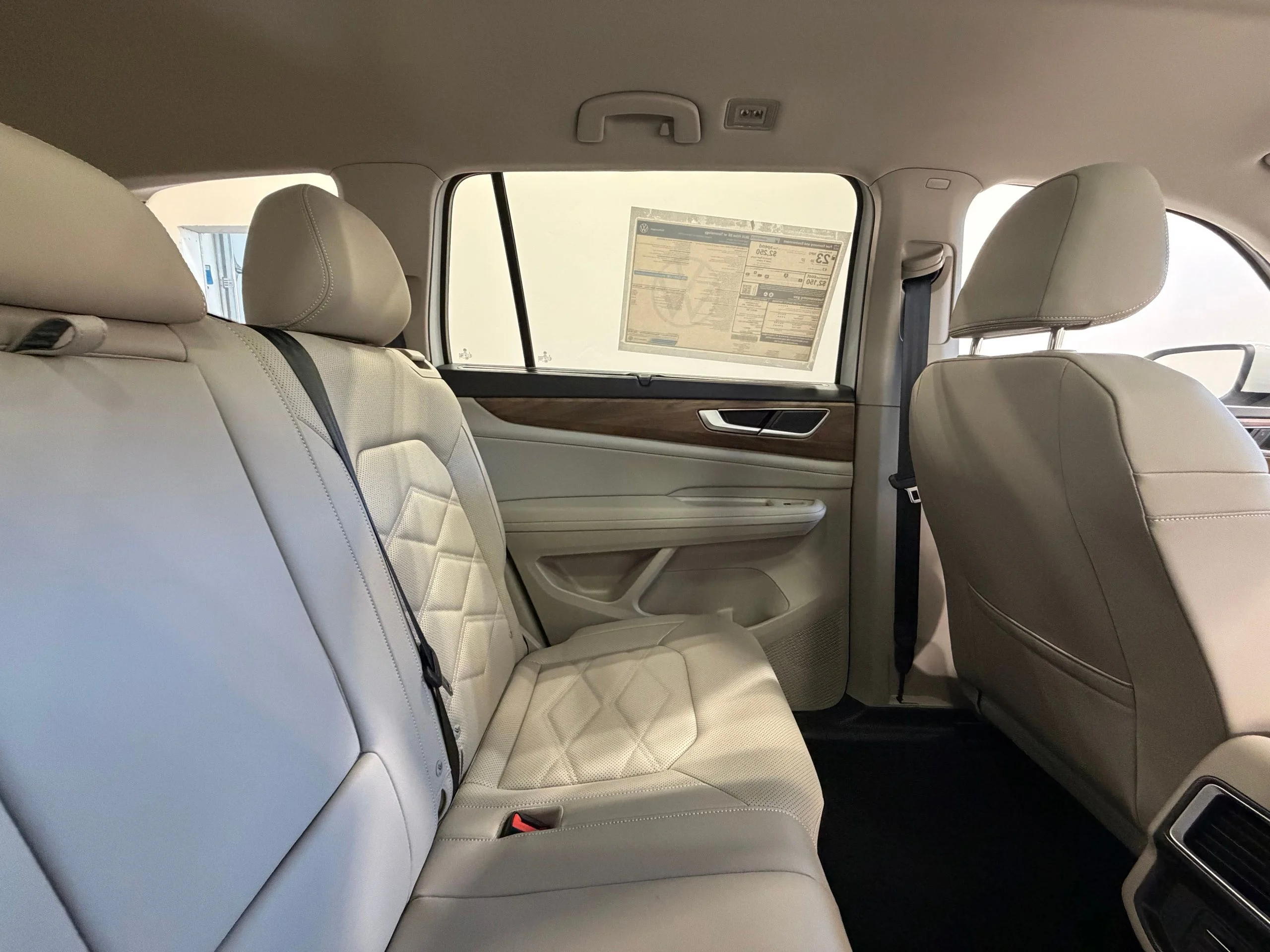 New 2026 White Volkswagen 2.0T SE w/Technology image 39