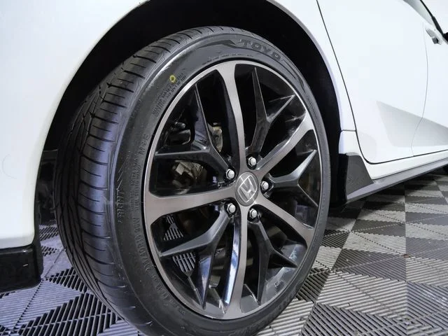 Certified Used 2021  Honda Sport image 8