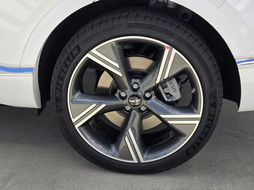 New 2026 White Genesis 3.5T Prestige image 5