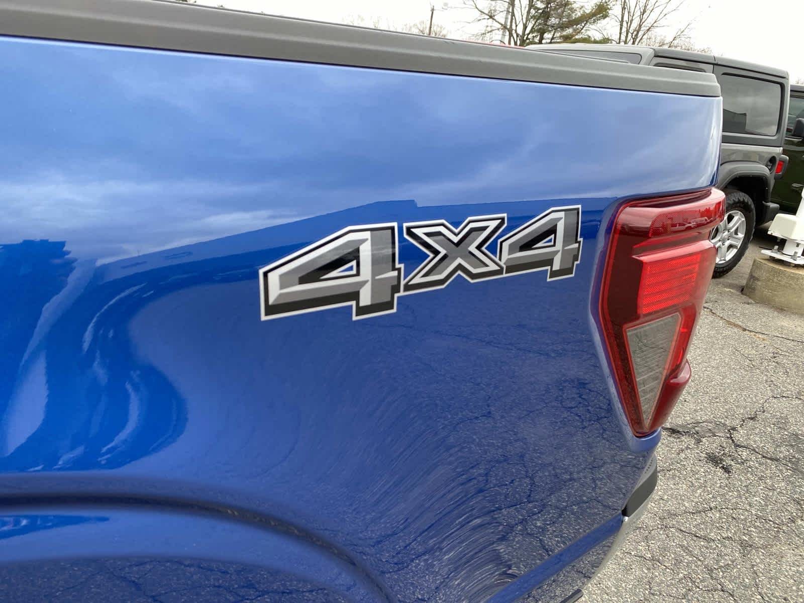 Certified Used 2025 Atlas Blue Ford XLT image 12