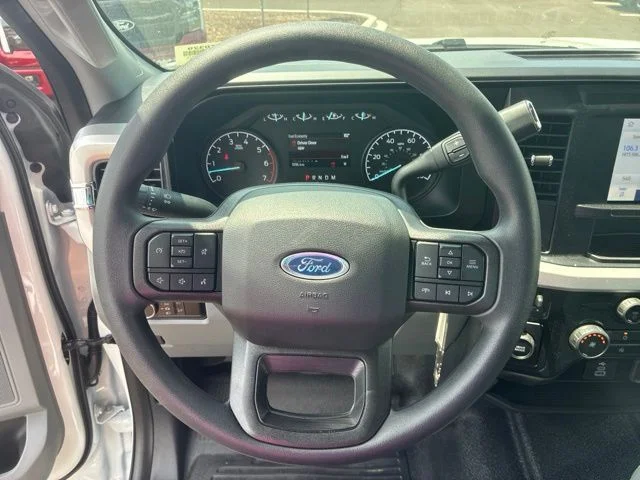 New 2026 Oxford White Ford F-250® XL image 28
