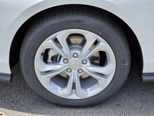 New 2026 Platinum White Pearl Honda LX image 6