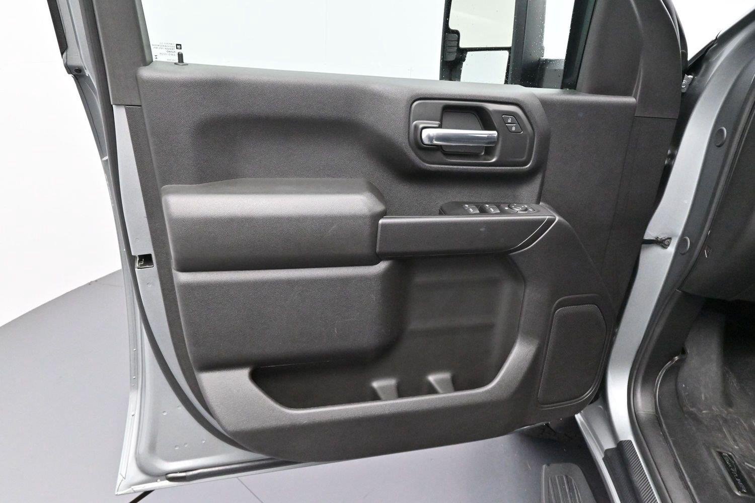 Used 2025 Sterling Gray Metallic Chevrolet Custom image 9
