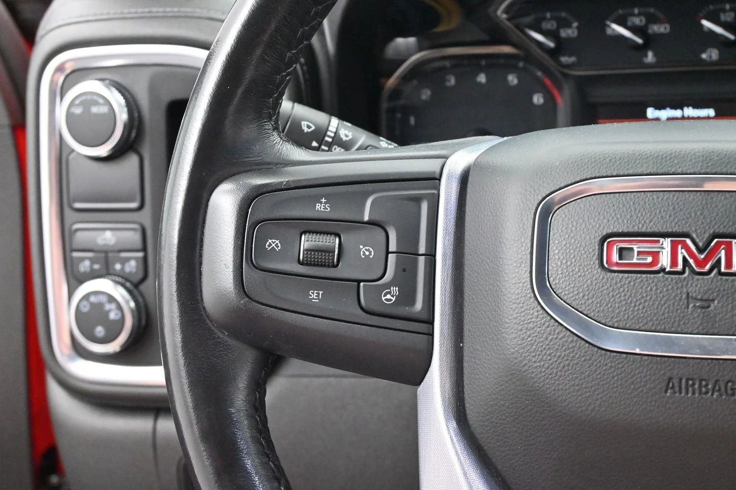 Used 2022 Cardinal Red GMC SLE image 18