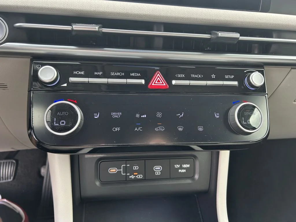 Used 2025 Blue Hyundai SEL Convenience image 29
