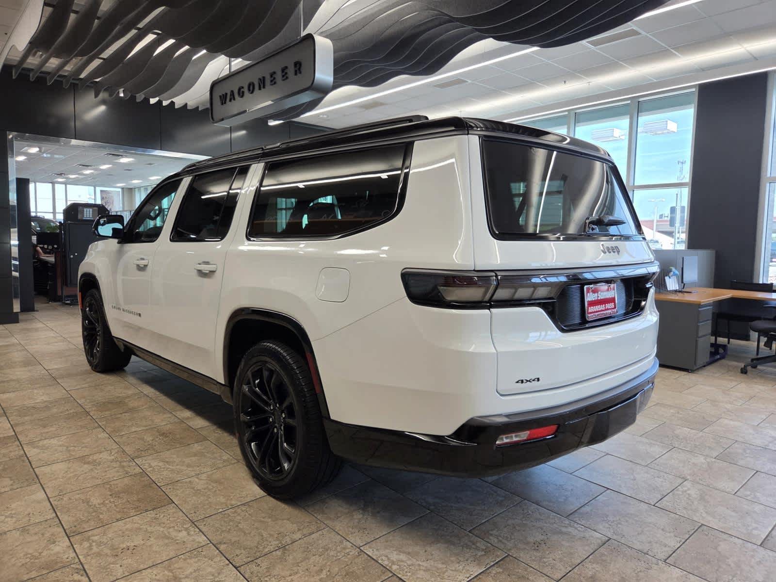 2026 Jeep Grand Wagoneer L Summit Reserve - Photo 3