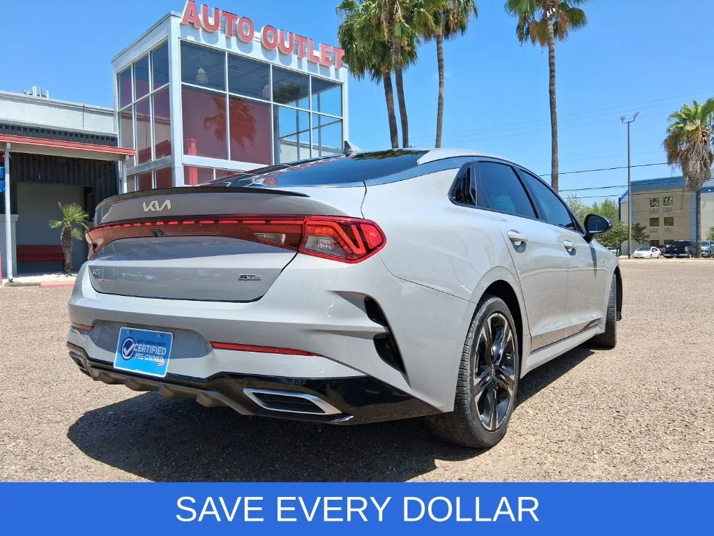 Used 2024 Gray Kia GT-Line image 4