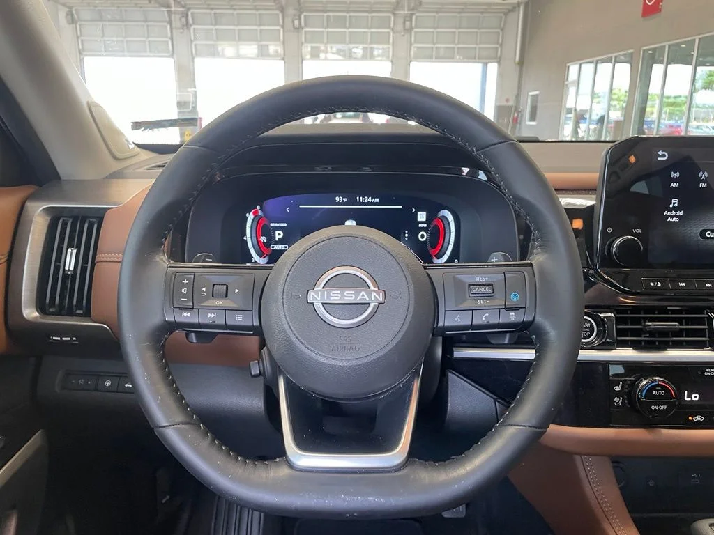Used 2024 Black Nissan Platinum image 14