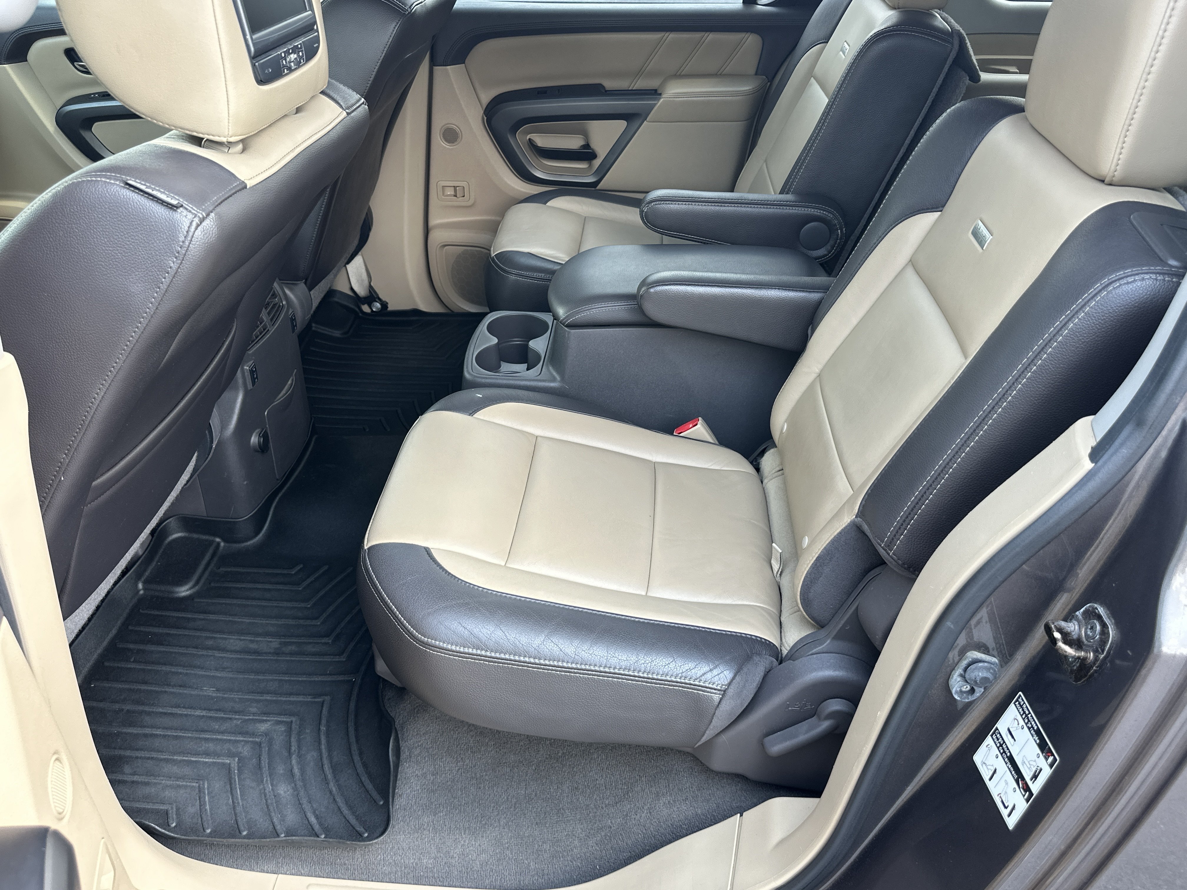 Used 2015 Java Metallic Nissan Platinum image 21