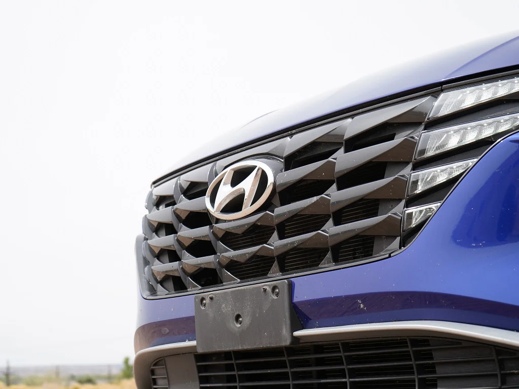 Used 2024 Vapor Blue Metallic Hyundai SEL image 7