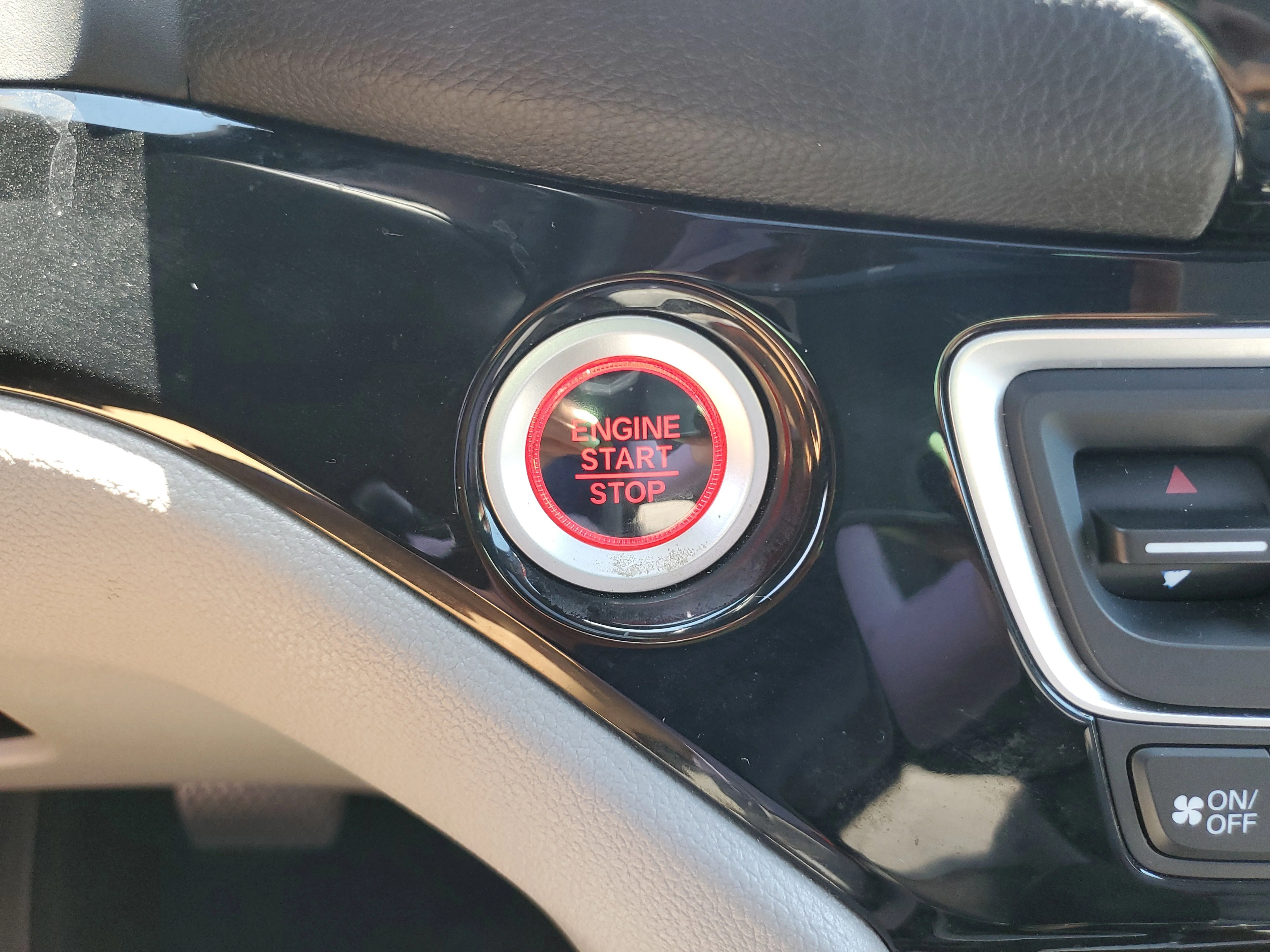 Used 2018  Honda RTL-E image 31