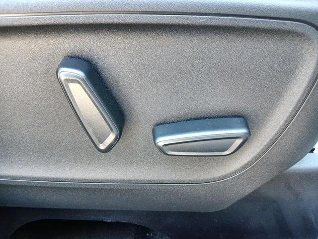New 2026 Space White Metallic Ford Outer Banks® image 31