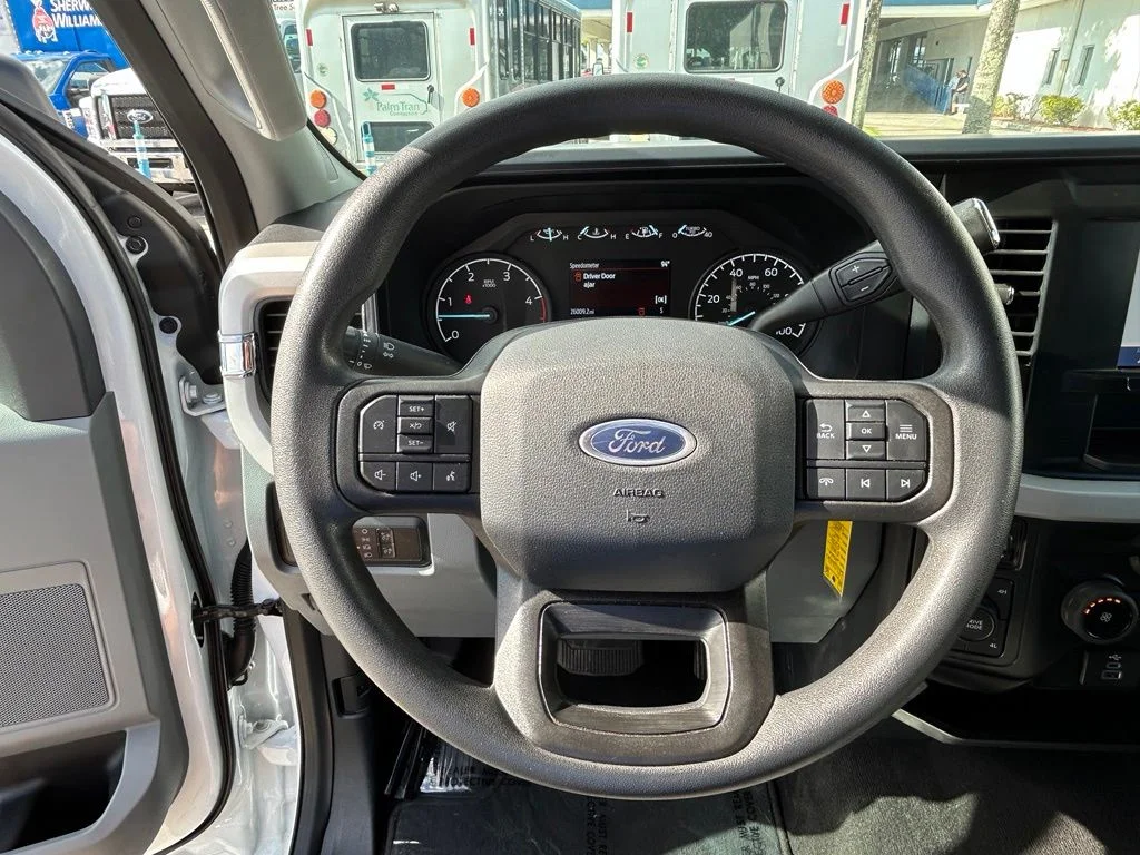 Used 2026 Oxford White Ford XLT image 15