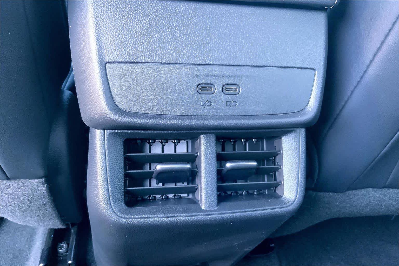 Used 2026 Summit White GMC FWD Elevation image 35
