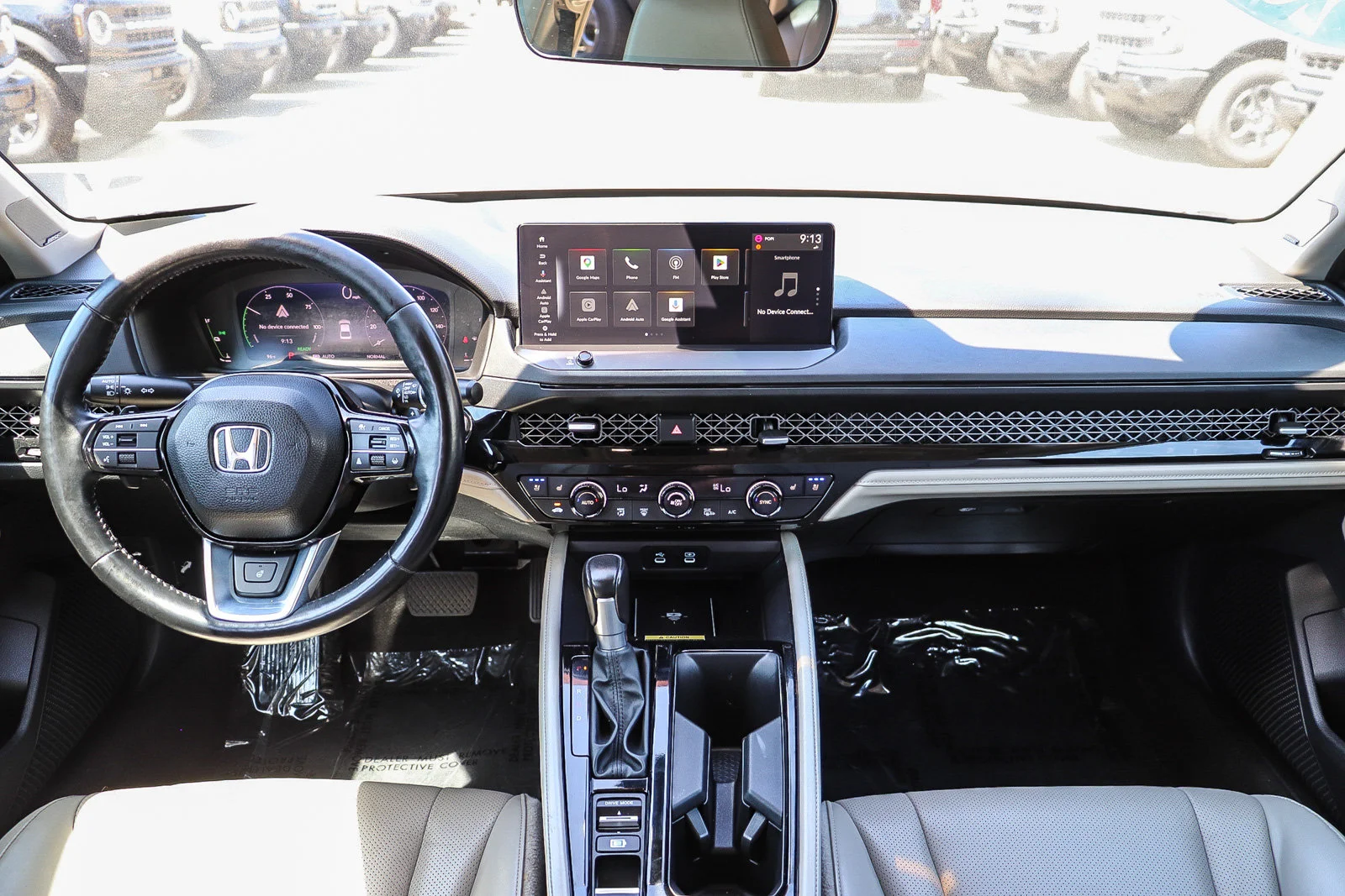 Used 2025 Platinum White Pearl Honda Touring image 16
