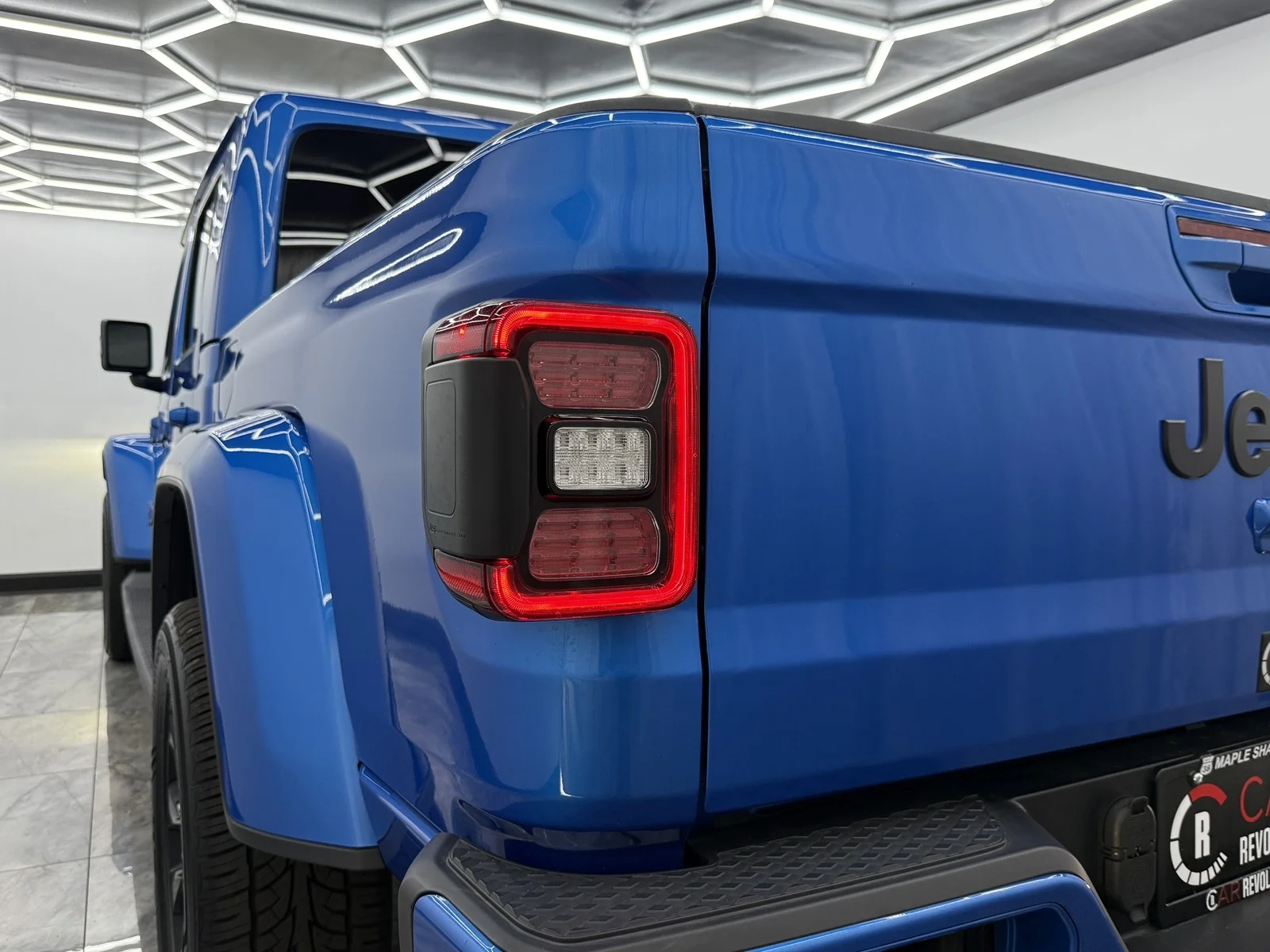 Used 2022 Hydro Blue Pearlcoat Jeep High Altitude 4x4 image 43