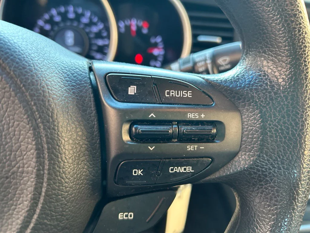 Used 2015 Silver Kia LX image 20