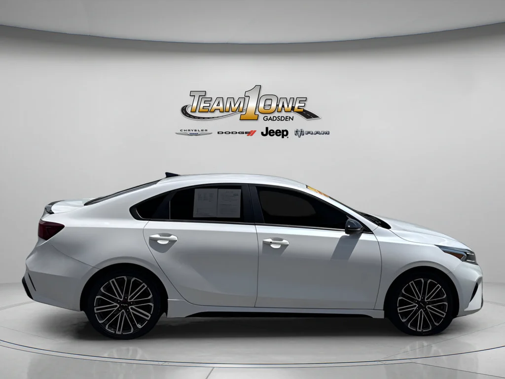 Used 2023 Snow White Pearl Kia GT image 9