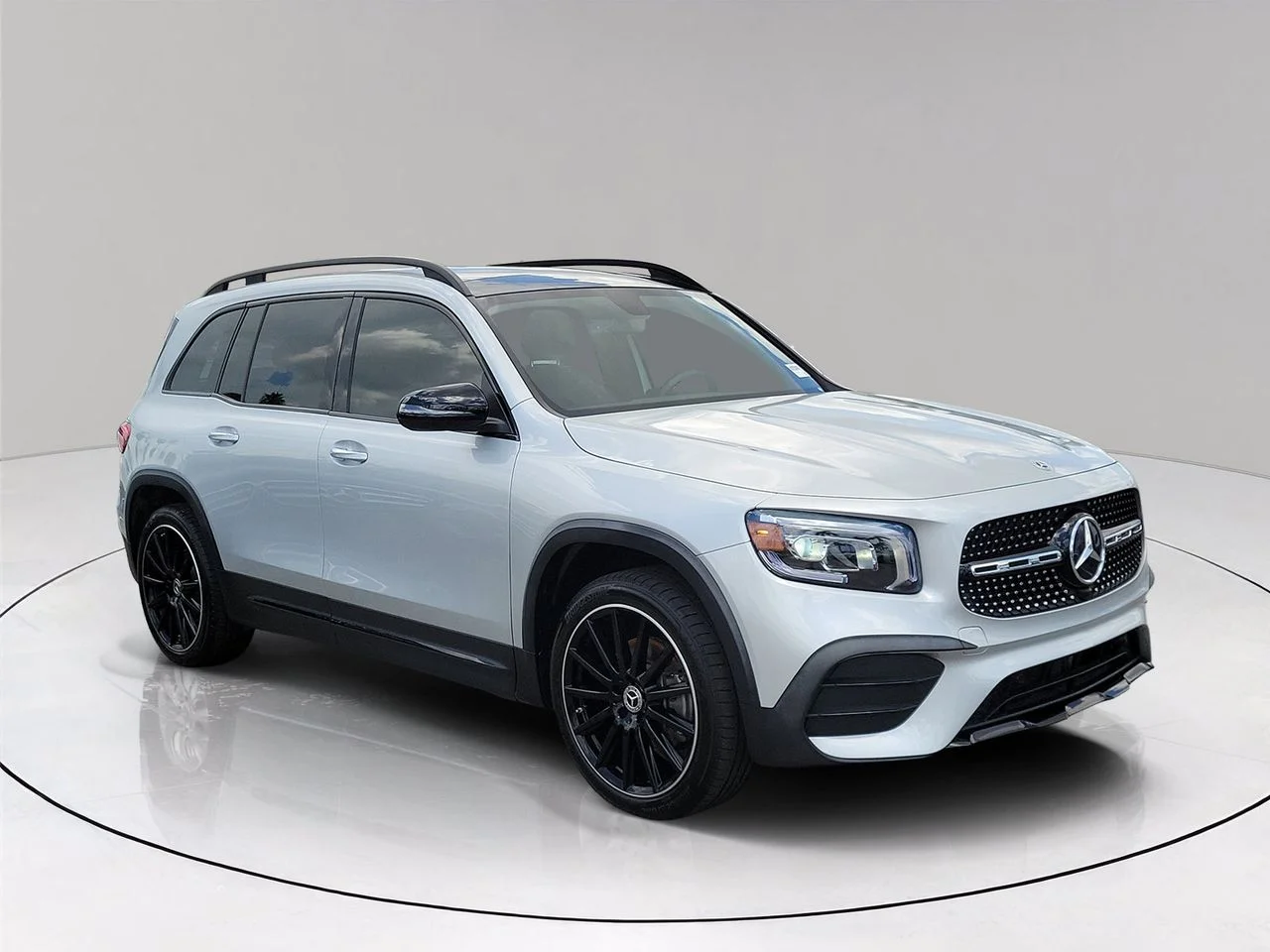Certified Used 2023  Mercedes-Benz GLB 250 image 35