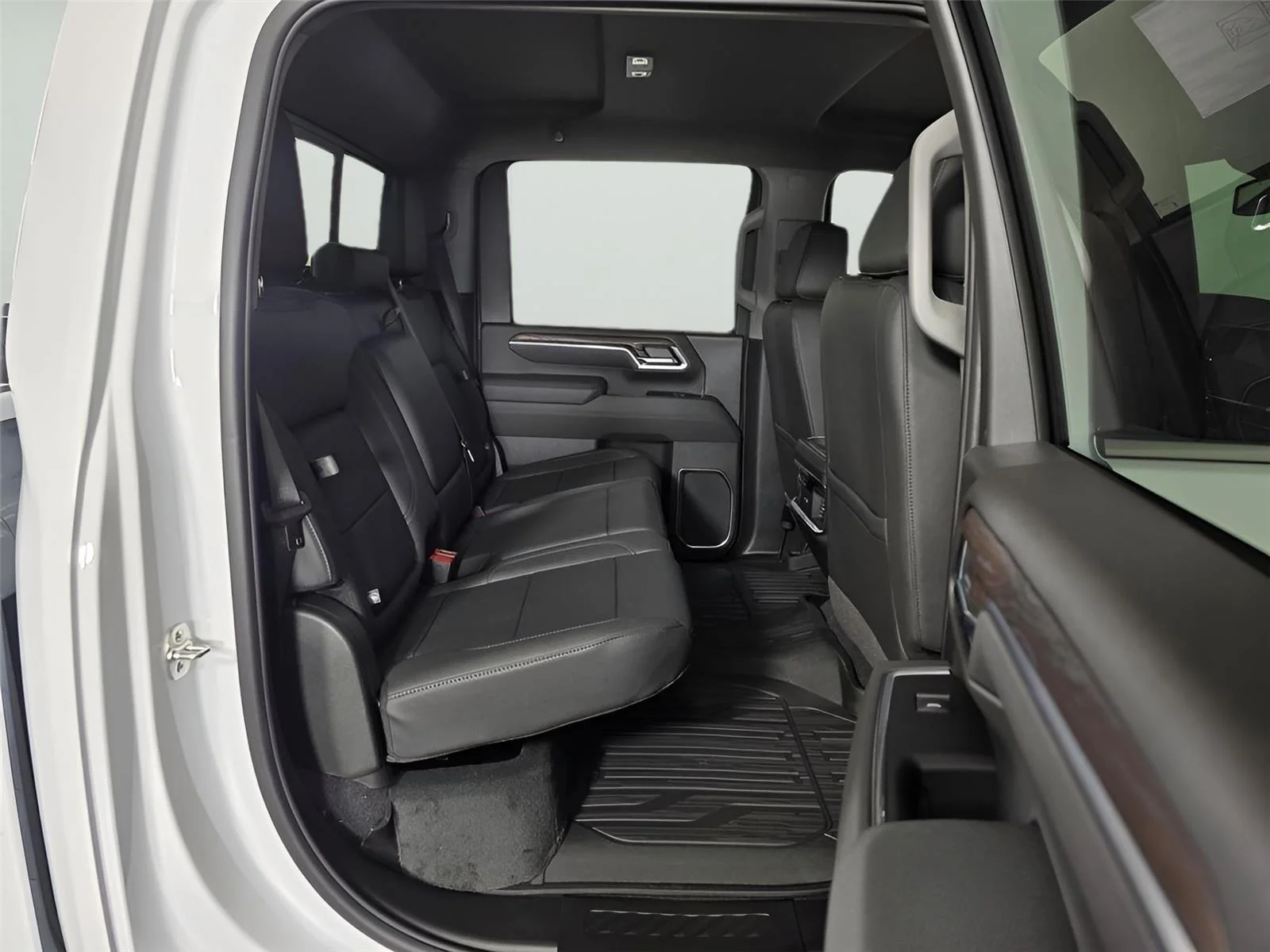 2025 GMC Sierra 2500HD SLT - Photo 21