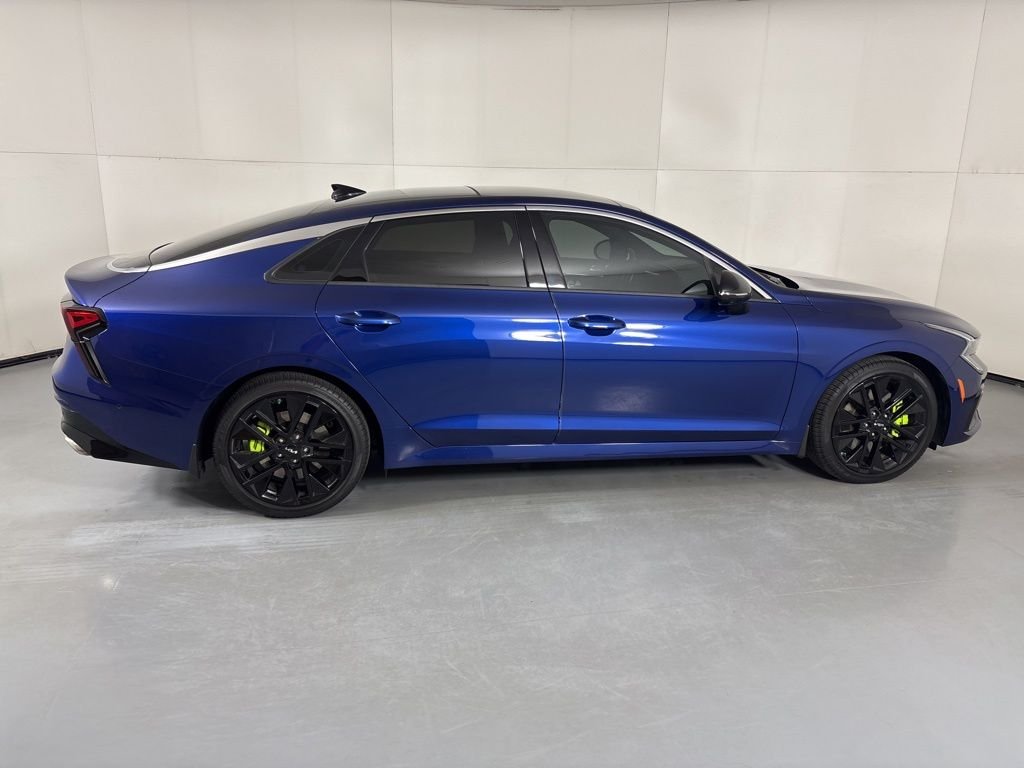 Used 2025 Blue Kia GT image 9