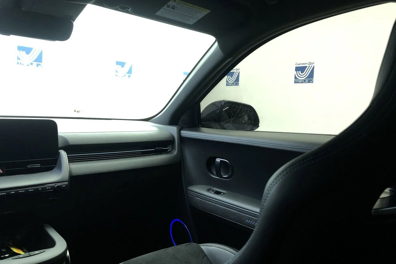 Used 2025 Ecotronic Gray Hyundai  image 11