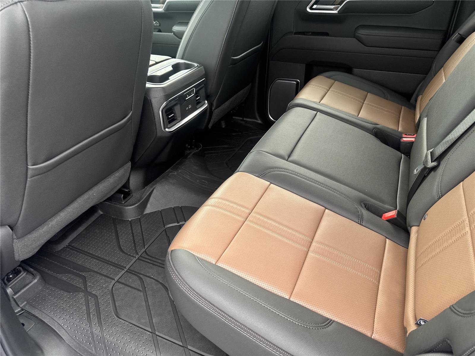 2026 Chevrolet Silverado 1500 High Country - Photo 31