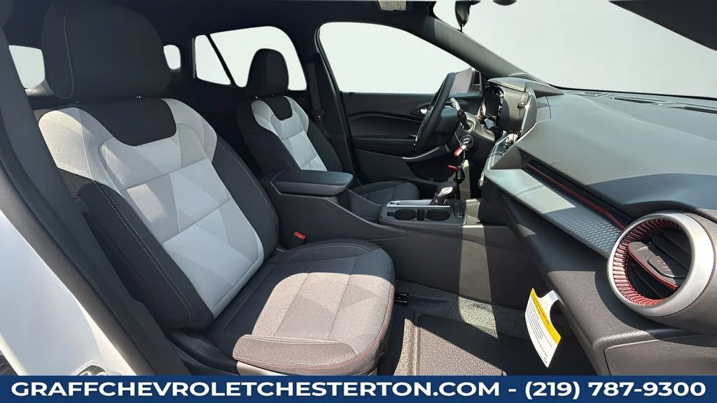 2026 Chevrolet Trax RS - Photo 42