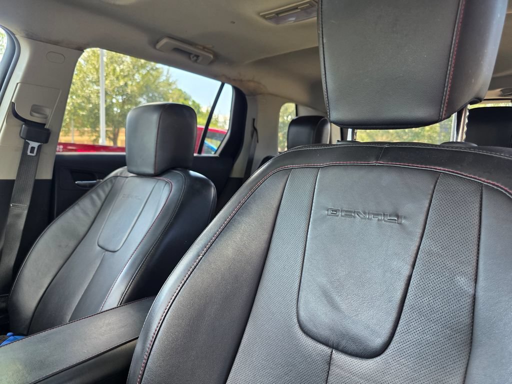 Used 2013 Quicksilver Metallic GMC Denali image 12