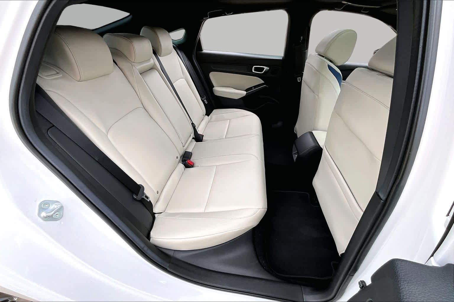 Used 2026 Platinum White Pearl Acura FWD A-Spec with Technology image 20