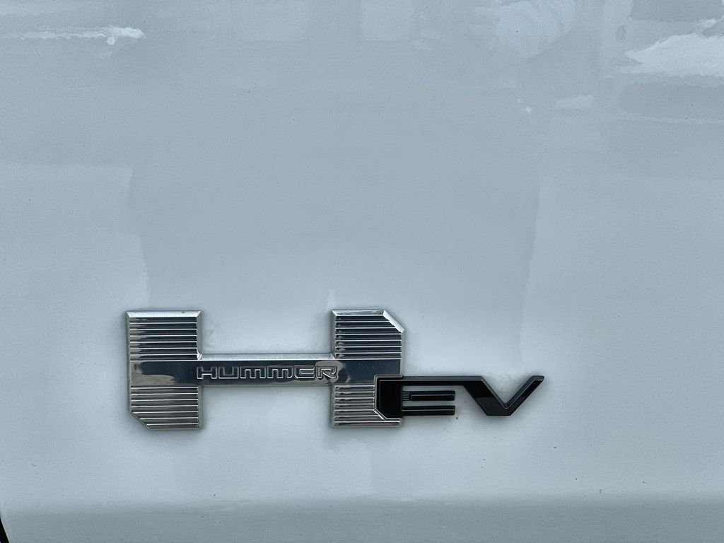 Used 2025 Interstellar White GMC 3X image 31