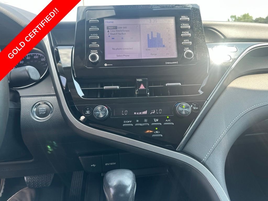 2022 Toyota Camry SE - Photo 11