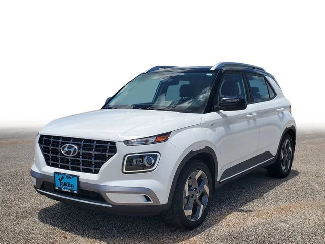 Used 2025 White Hyundai Limited image 2