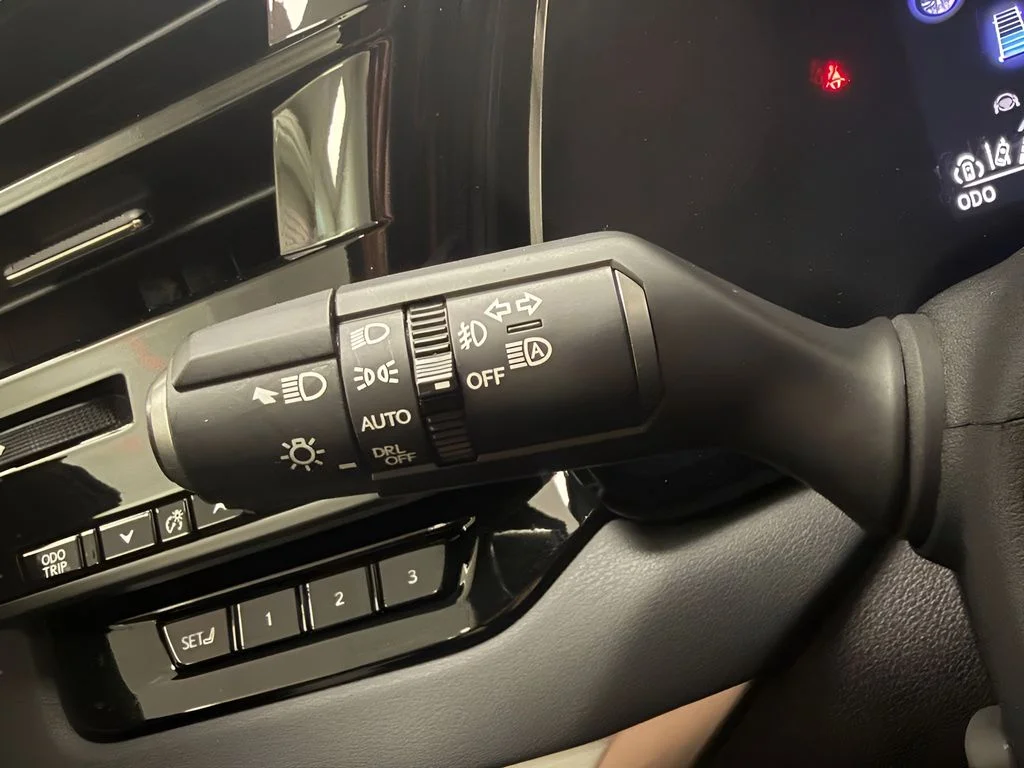 Used 2024 White Lexus 350h Premium image 16